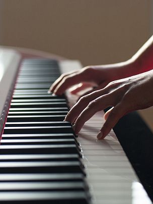 Sai Piano P-9BT-WH